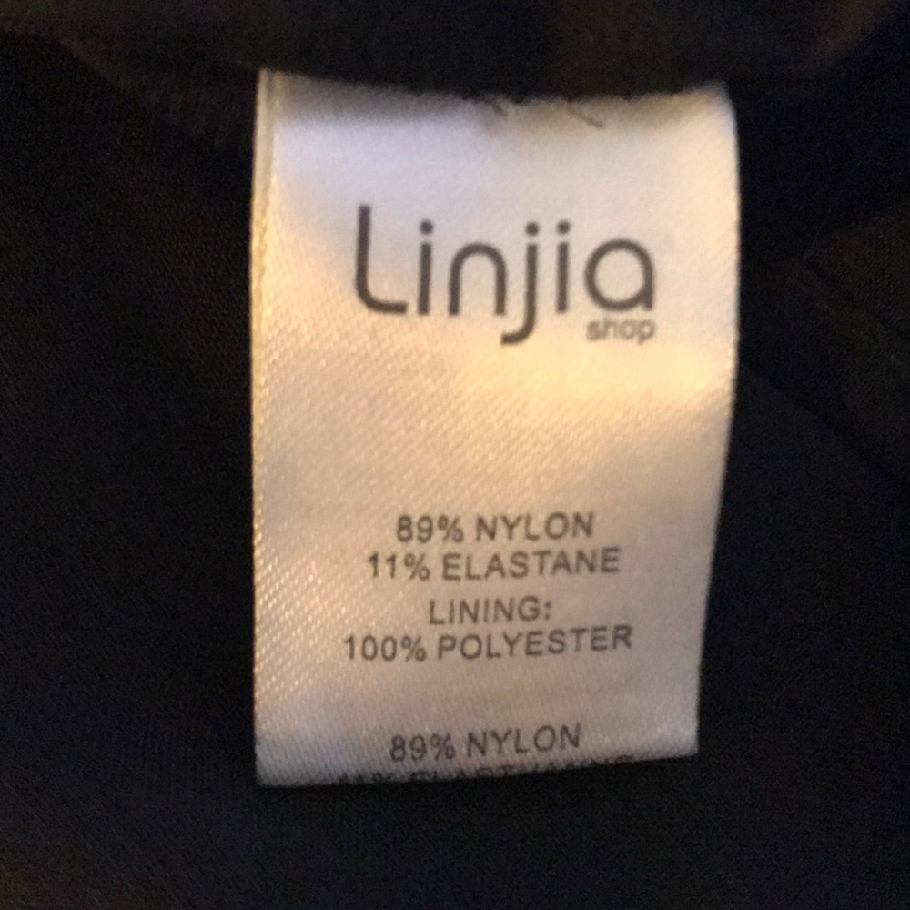 Linjia Dress. - Picture 7 of 8